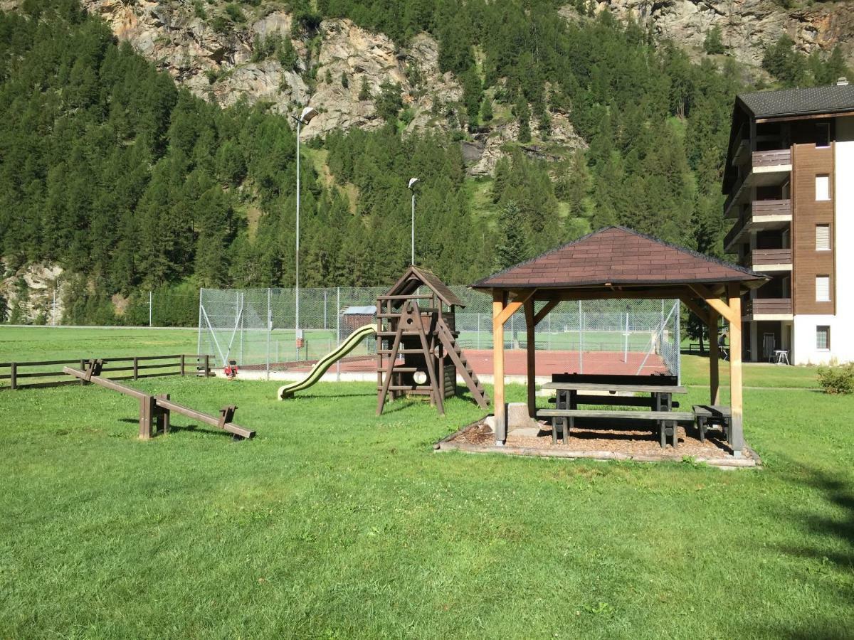 Aparthotel Monte Rosa D 412 à Täsch Extérieur photo